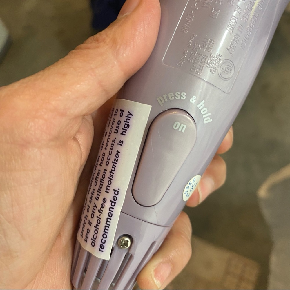 CONAIR Ultimate Hair Remover Pinless Hair Removal Exfoliation - Picture 3 of 4
